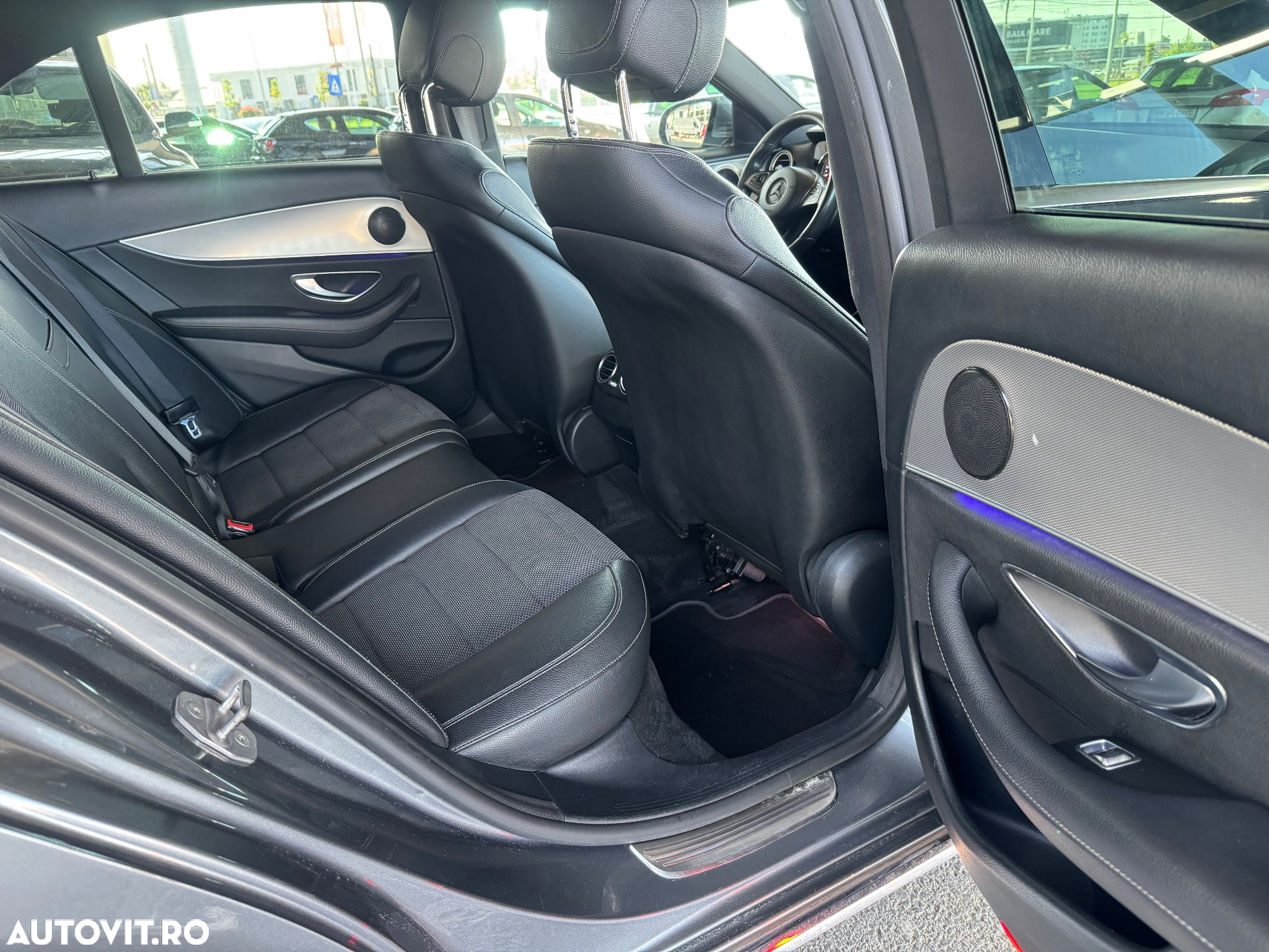 Mercedes-Benz E - 24