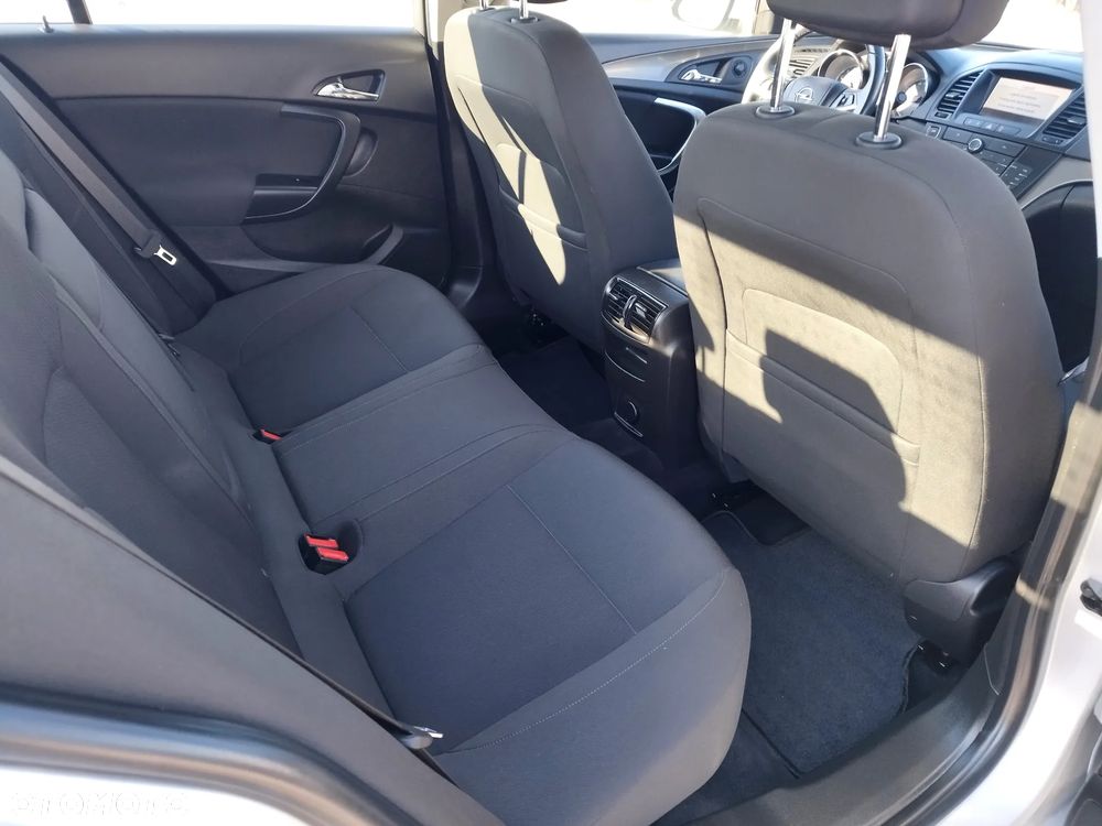 Opel Insignia 1.4 T Active S&S - 24