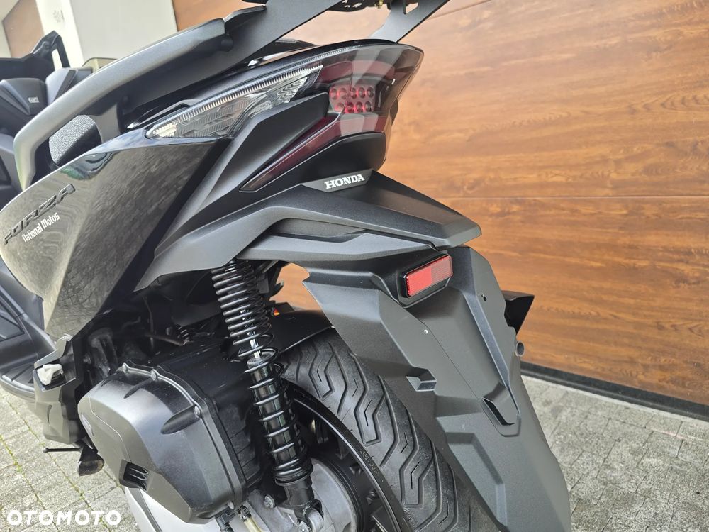 Honda NSS - 18