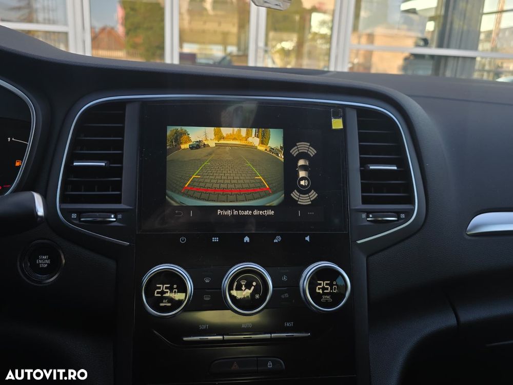 Renault Megane TCe 140 EDC GPF Techno - 19