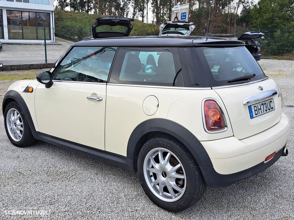 MINI 3 Portas Cooper D - 6