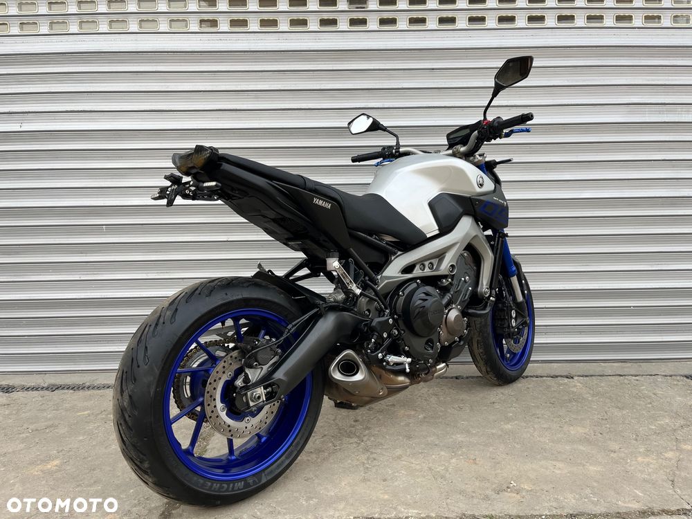 Yamaha MT - 17