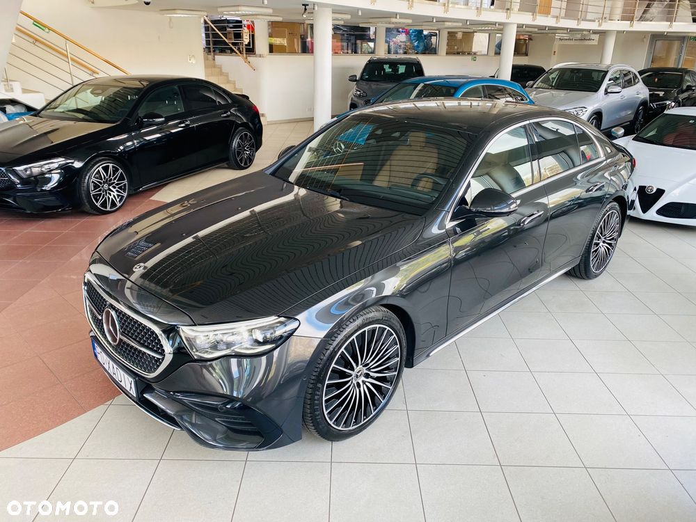 Mercedes-Benz Klasa E 200 4Matic 9G-TRONIC Edition AMG Line - 2