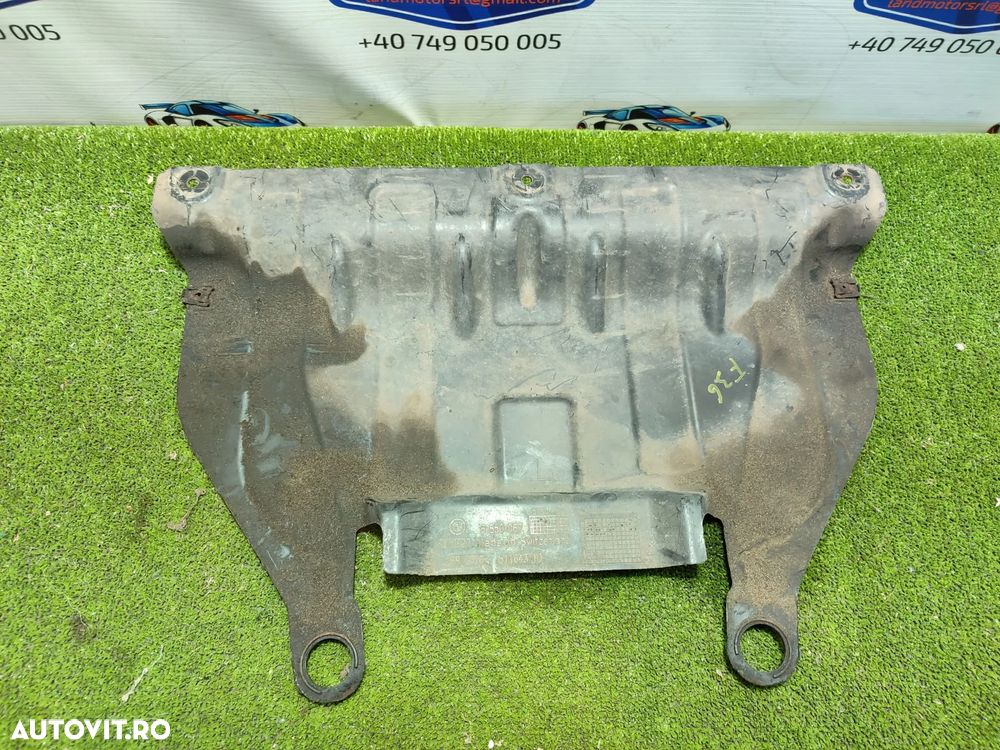 SCUT CUTIE DE VITEZE BMW SERIA 4 M-PACHET 420D F32 / F33 / F36 2.0 DIESEL 2013 COD OEM 6850067 / 51164310 / COUPE 2013-2021 - 2