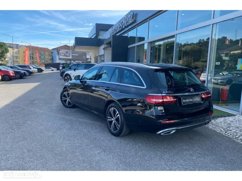 Mercedes-Benz E 220 d Avantgarde - 4