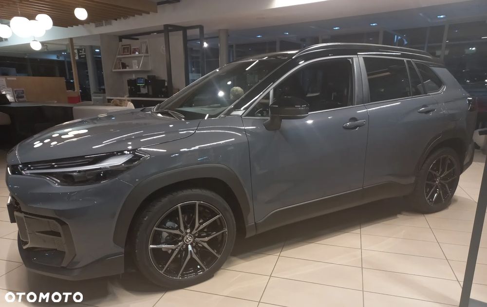 Toyota Corolla Cross 2.0 Hybrid GR Sport - 3