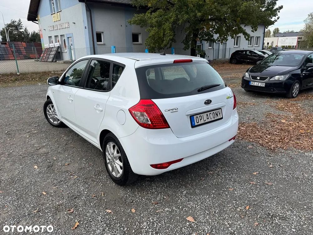 Kia Ceed - 6