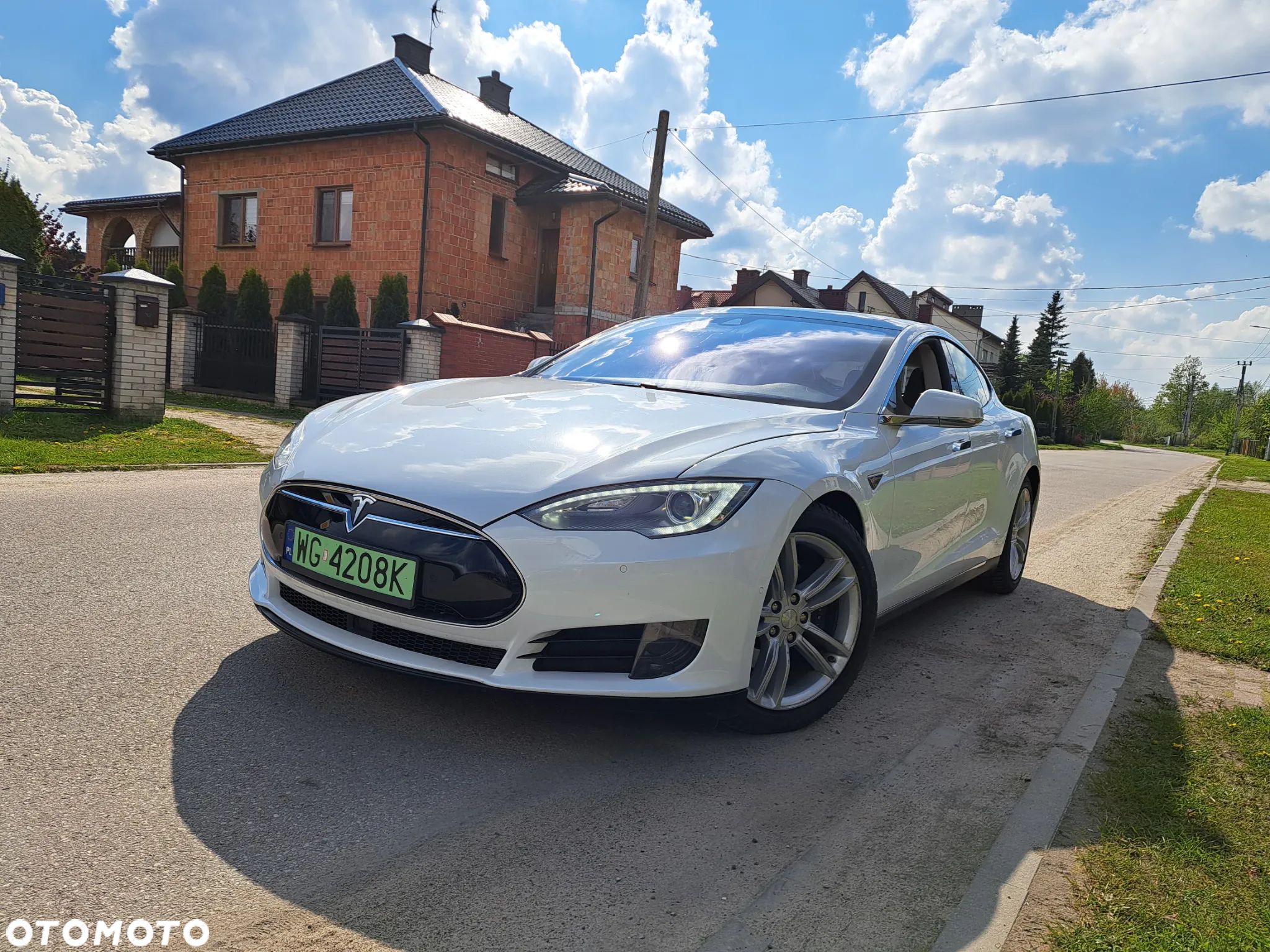 Tesla Model S Long Range Plus - 1