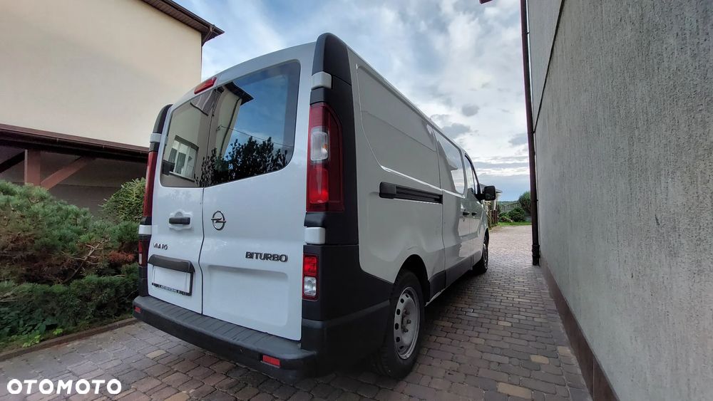Opel Vivaro - 8