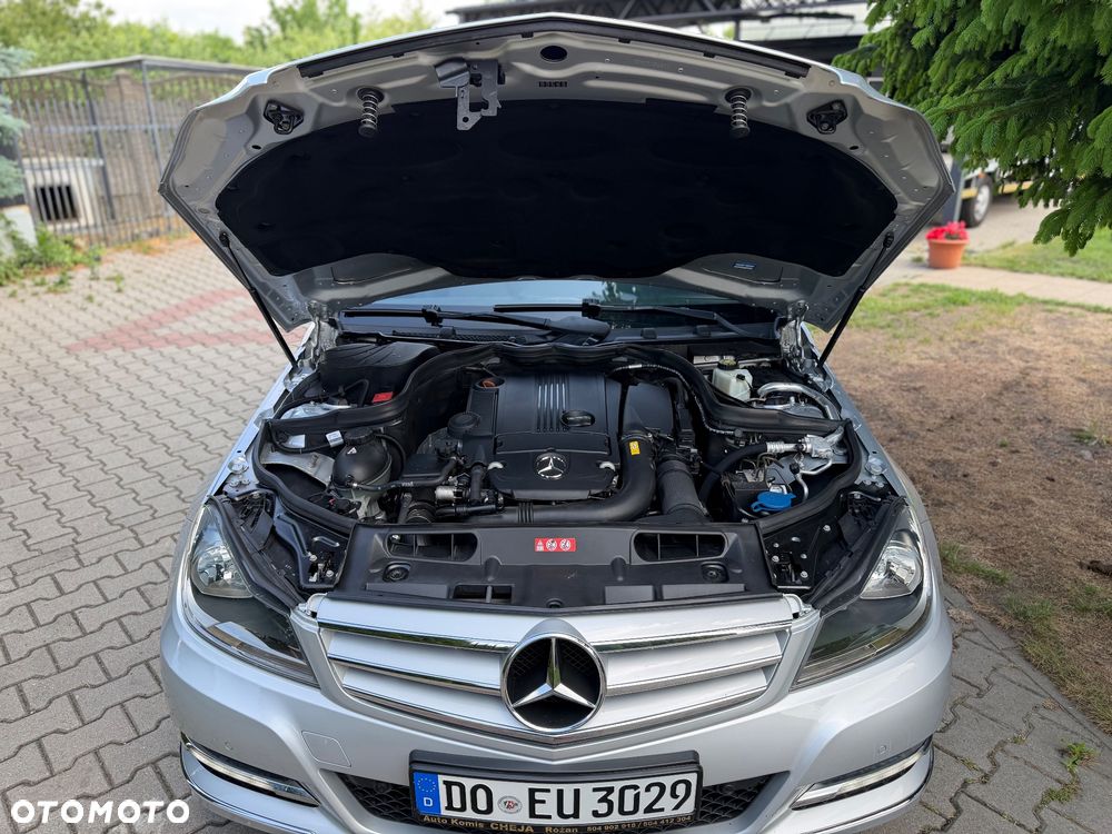Mercedes-Benz Klasa C 180 CGI Automatik BlueEFFICIENCY Avantgarde - 20