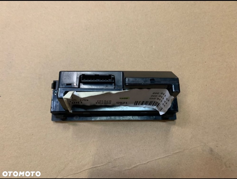13115968 panel sterowania radiem tył Opel Vectra c lift - 3