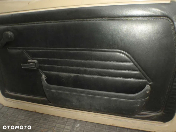 schowek kieszeń z boczku z drzwi fiat 126p maluch jak nowe