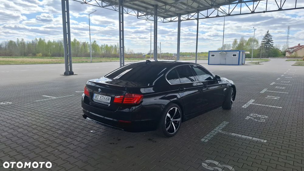 BMW Seria 5 525d xDrive Sport-Aut - 7