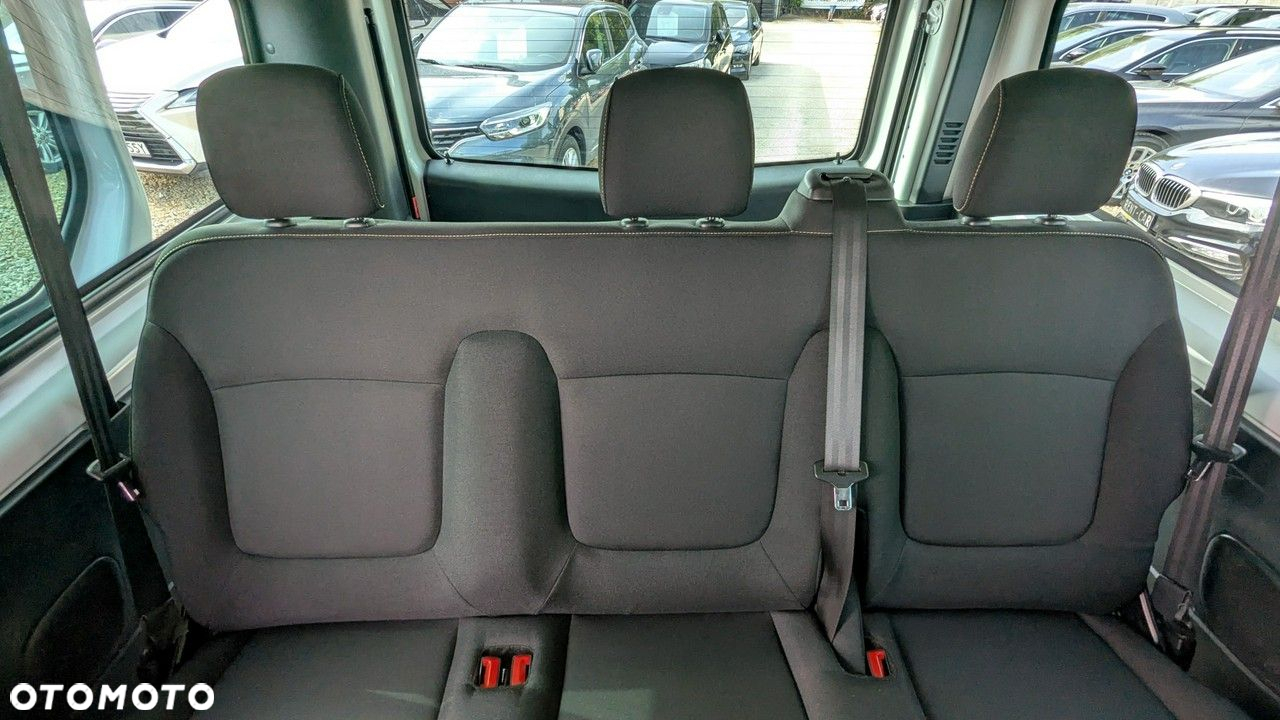 Renault Trafic - 18
