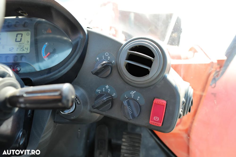 Hitachi Isuzu AH-6HK1X - 21