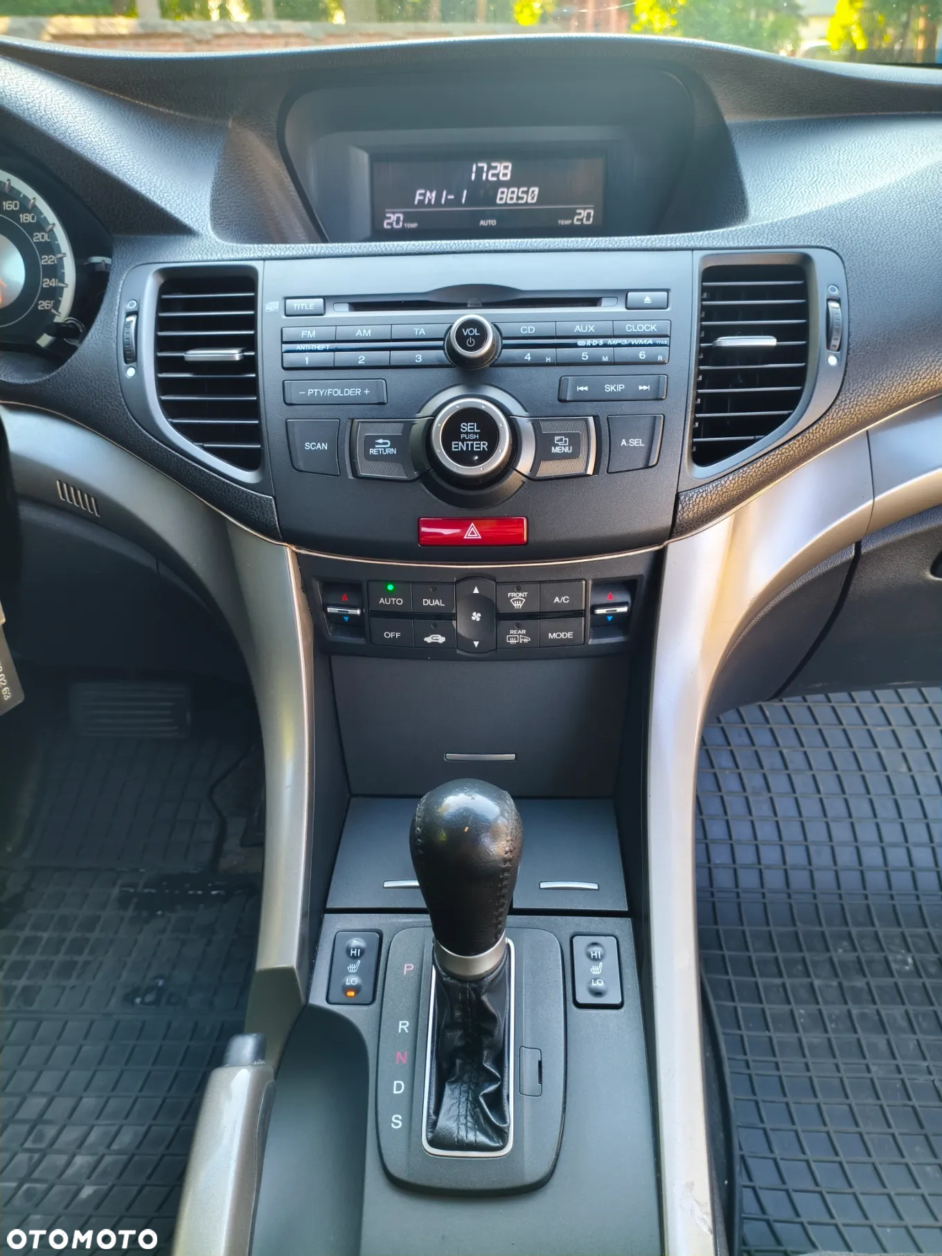Honda Accord 2.0 Elegance - 15