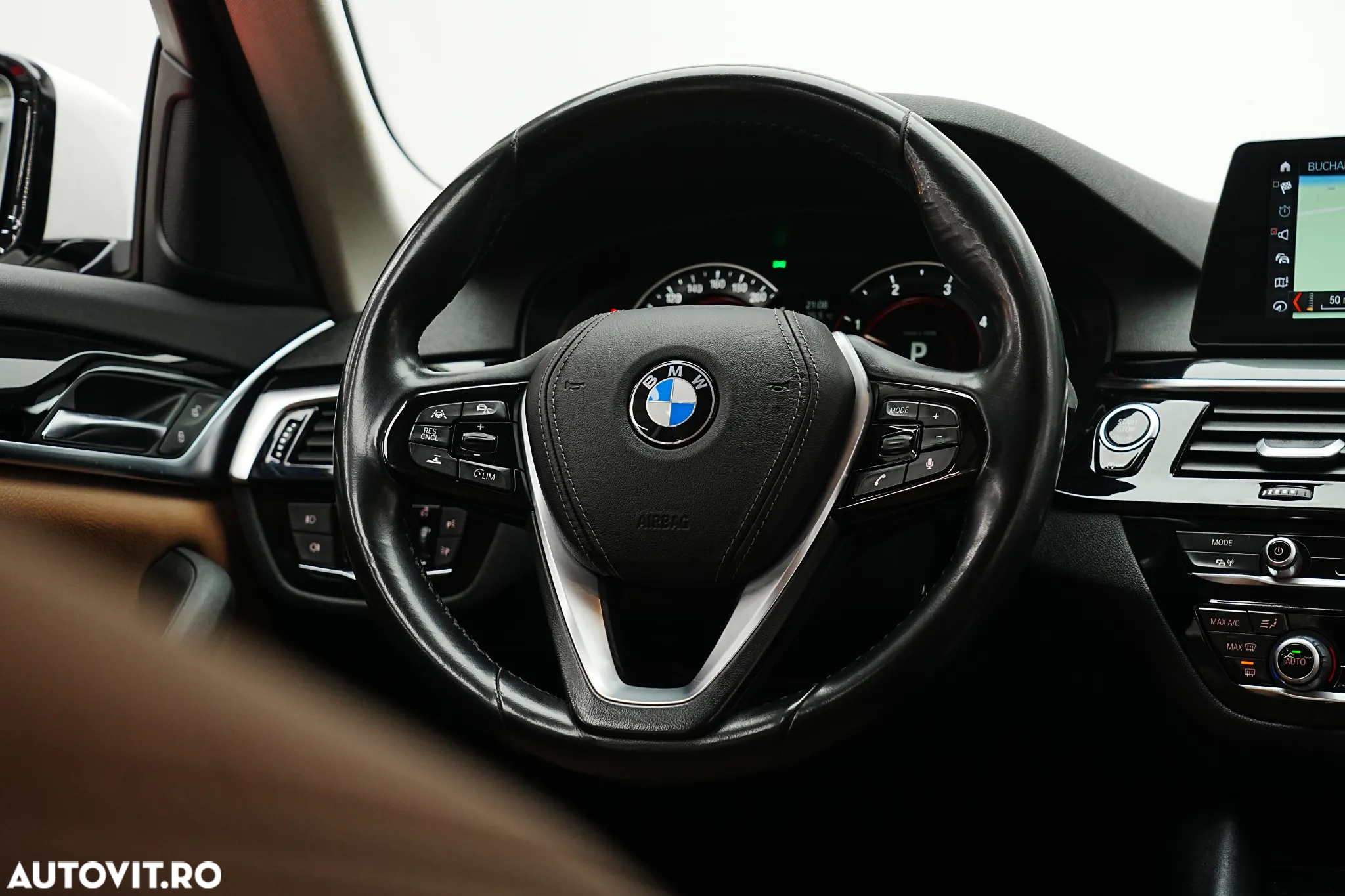 BMW Seria 5 520d Efficient Dynamics Edition Aut. - 14