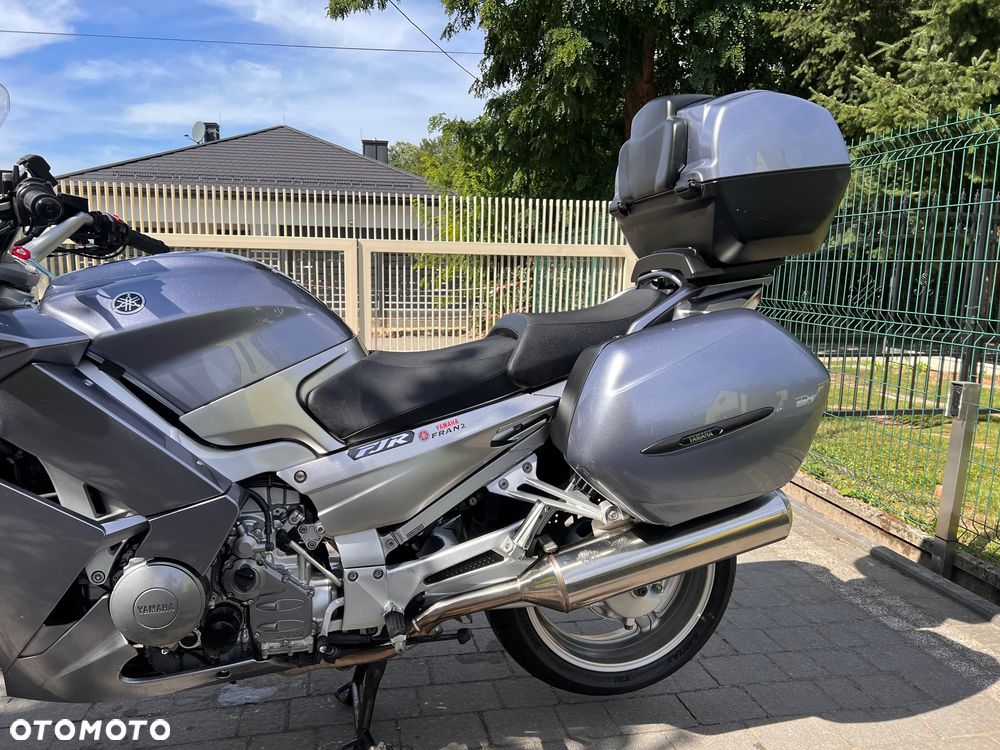 Yamaha FJR - 8