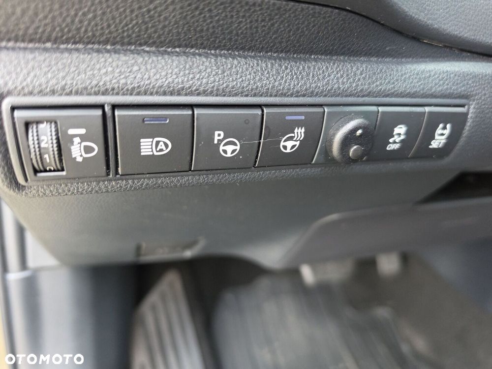 Toyota Corolla 1.8 Hybrid Executive - 20