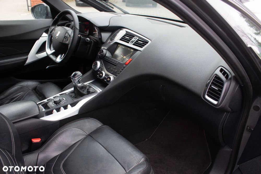 Citroën DS5 1.6 THP SportChic - 28