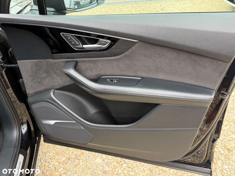 Audi Q7 50 TDI mHEV Quattro S Line Tiptr - 29