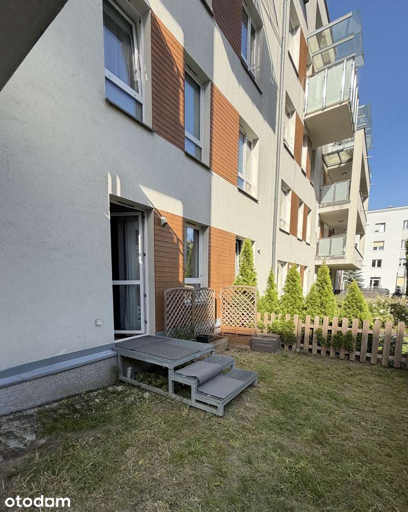 Jasne studio z ogródkiem na Kabatach – 34 m² + garaż i komórka