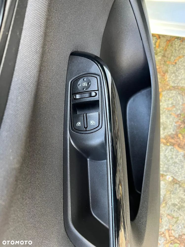 Opel Corsa 1.4 Automatik Active - 8