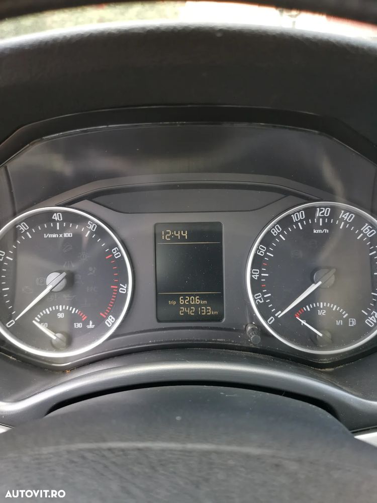 Skoda Octavia - 3