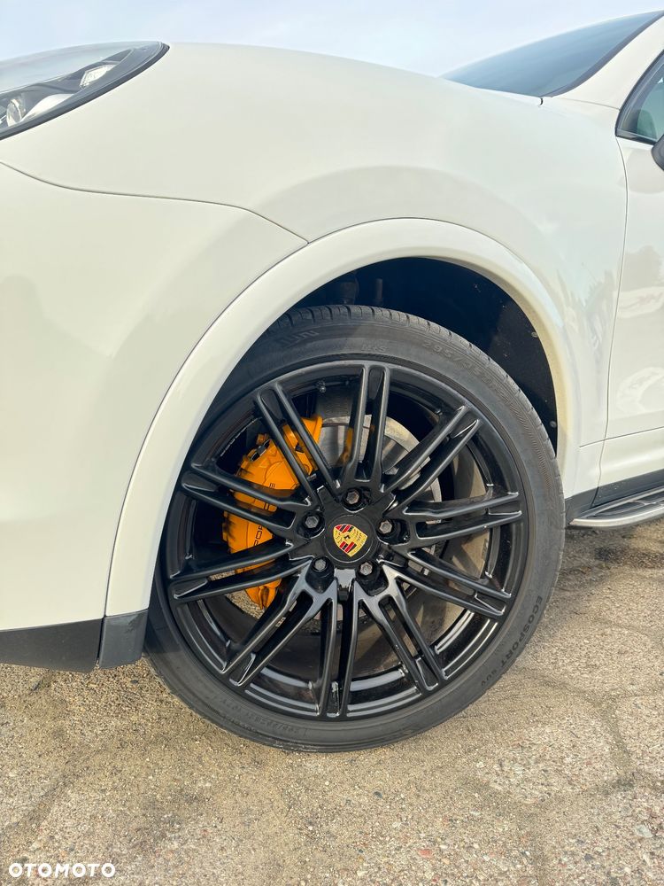 Porsche Cayenne Diesel Platinum Edition - 14