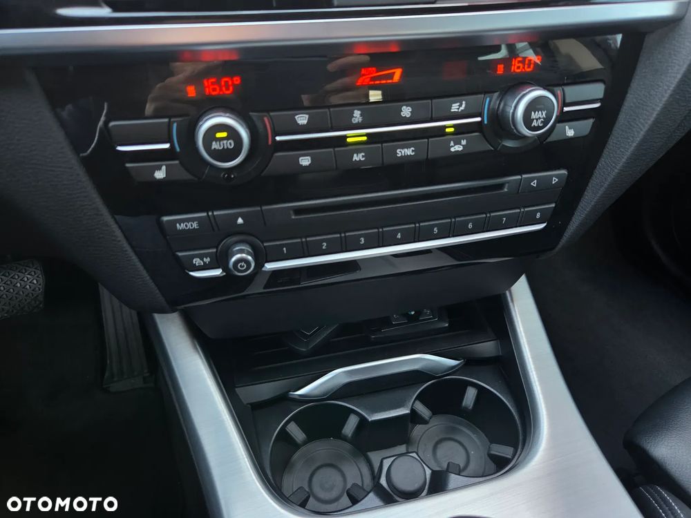BMW X4 xDrive20d - 27