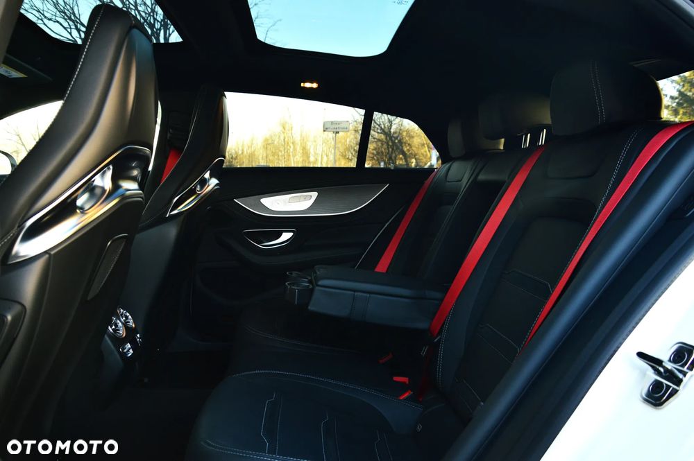 Mercedes-Benz AMG GT 43 - 21