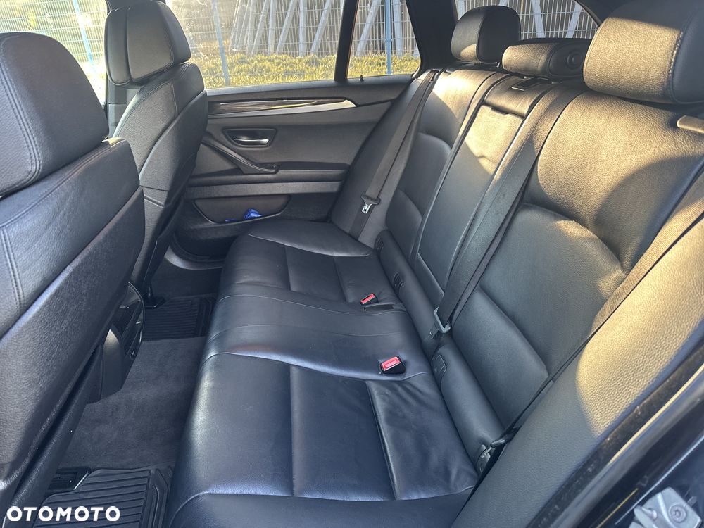 BMW Seria 5 535d xDrive - 13