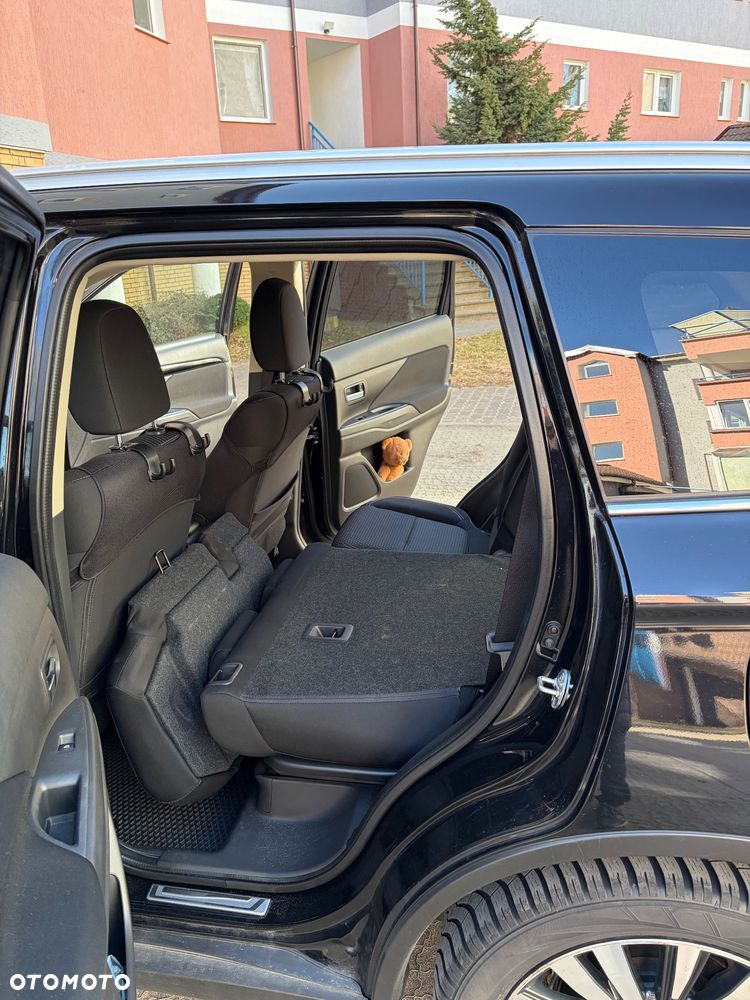 Mitsubishi Outlander 2.0 Instyle SDA 4WD CVT - 10