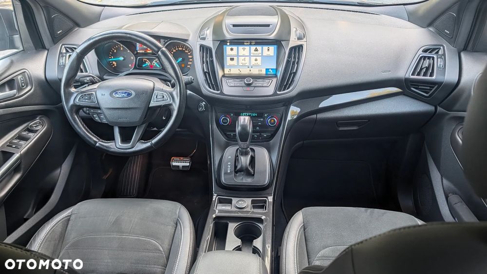 Ford Kuga 1.5 TDCi 2x4 ST-Line - 14