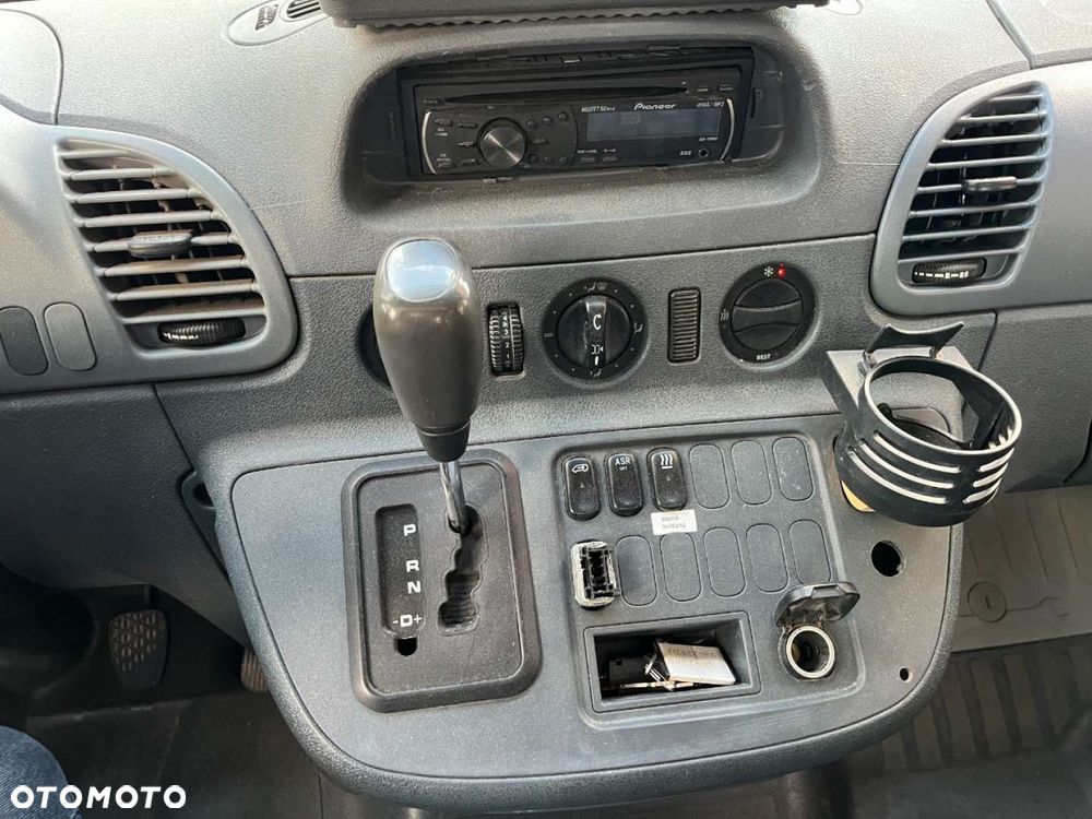 Mercedes-Benz Sprinter - 10