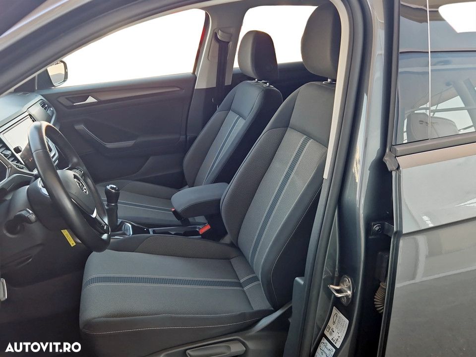 Volkswagen T-Roc 1.5 TSI Design - 13