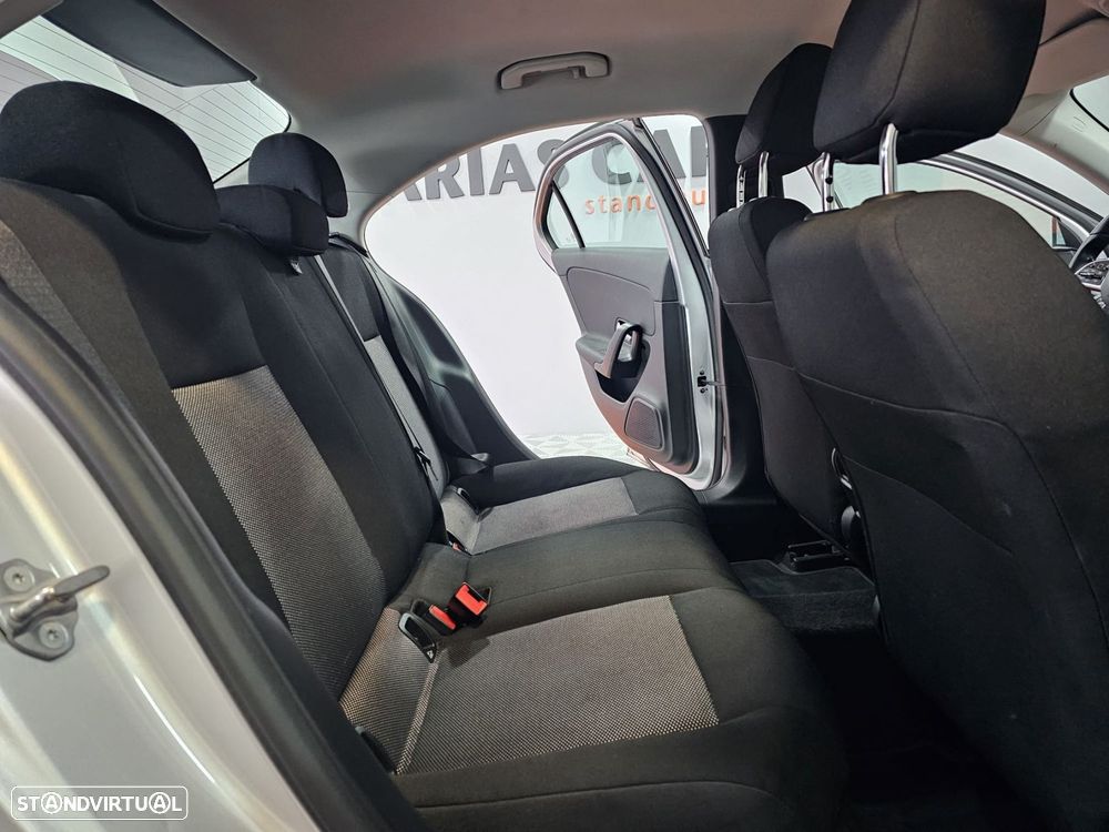 Mercedes-Benz A 180 Limousine - 12