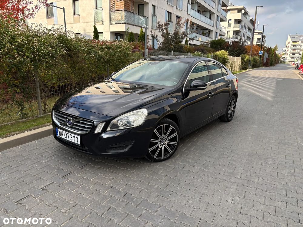 Volvo S60 D3 Momentum - 1