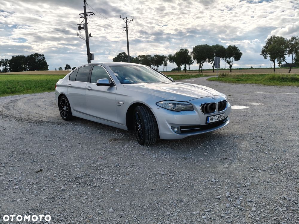 BMW Seria 5 530d xDrive - 10