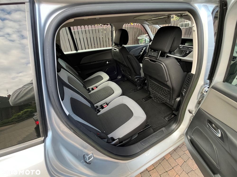 Citroën C4 Grand Picasso - 19