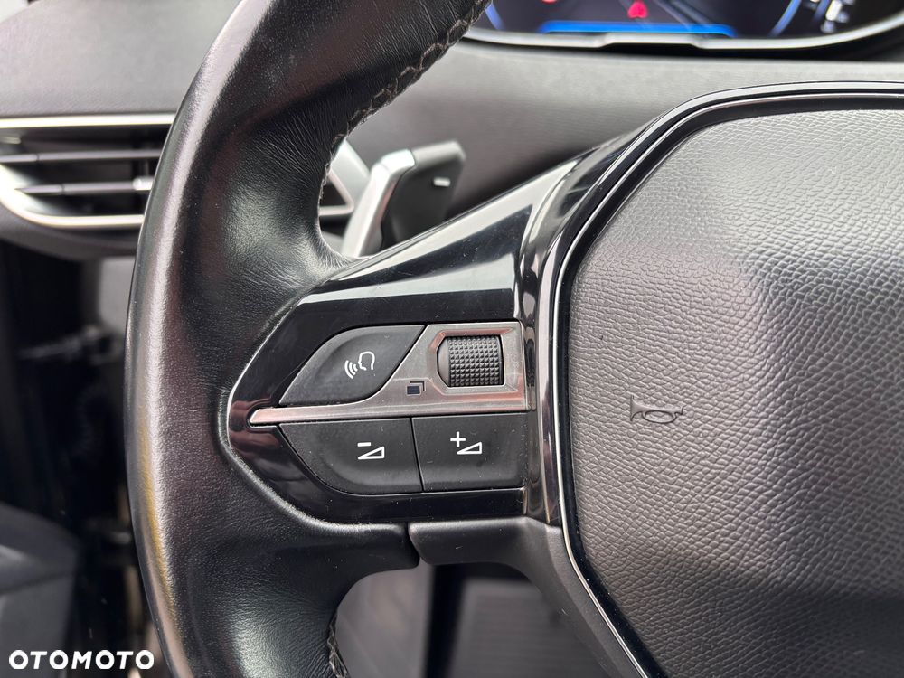 Peugeot 3008 1.6 BlueHDi Allure S&S EAT6 - 21