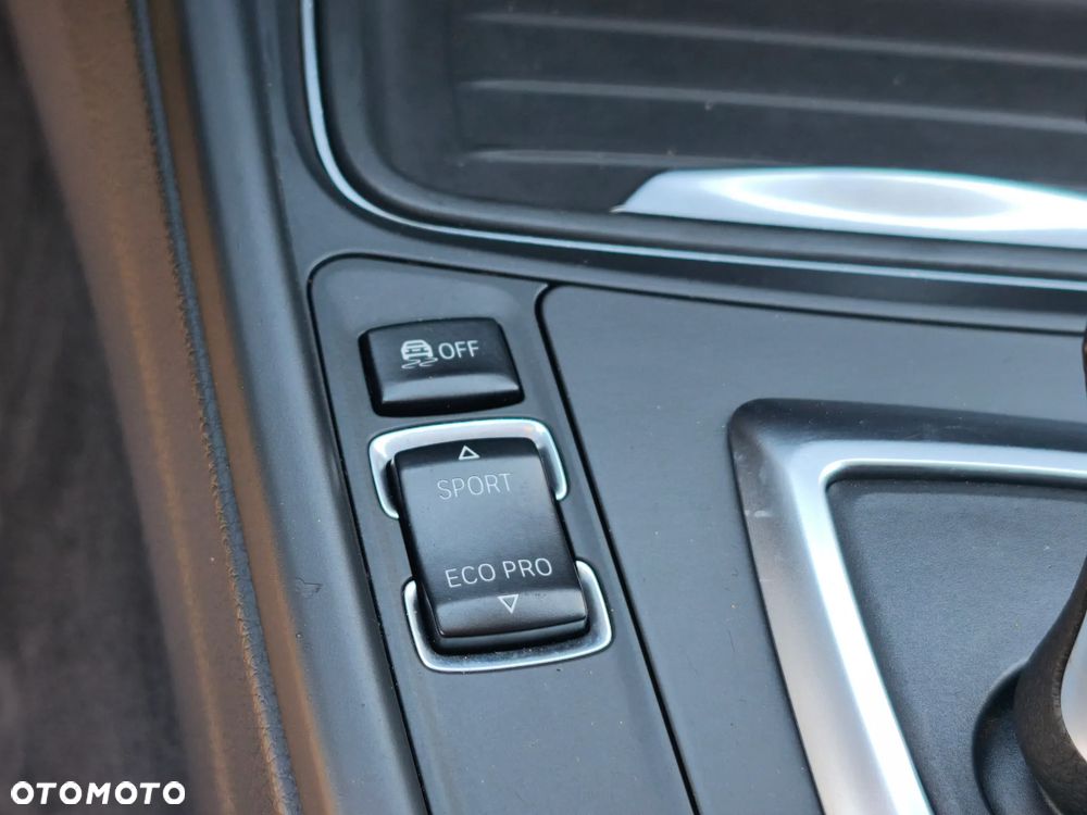 BMW Seria 3 320d Modern Line - 18