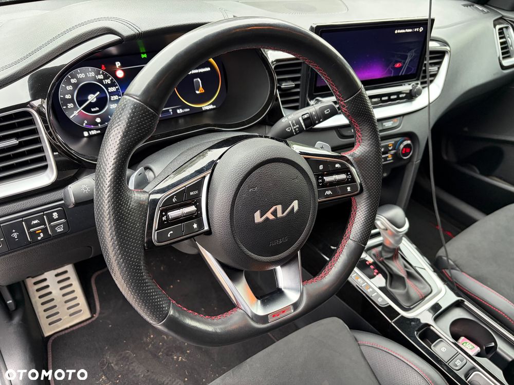 Kia ProCeed - 24