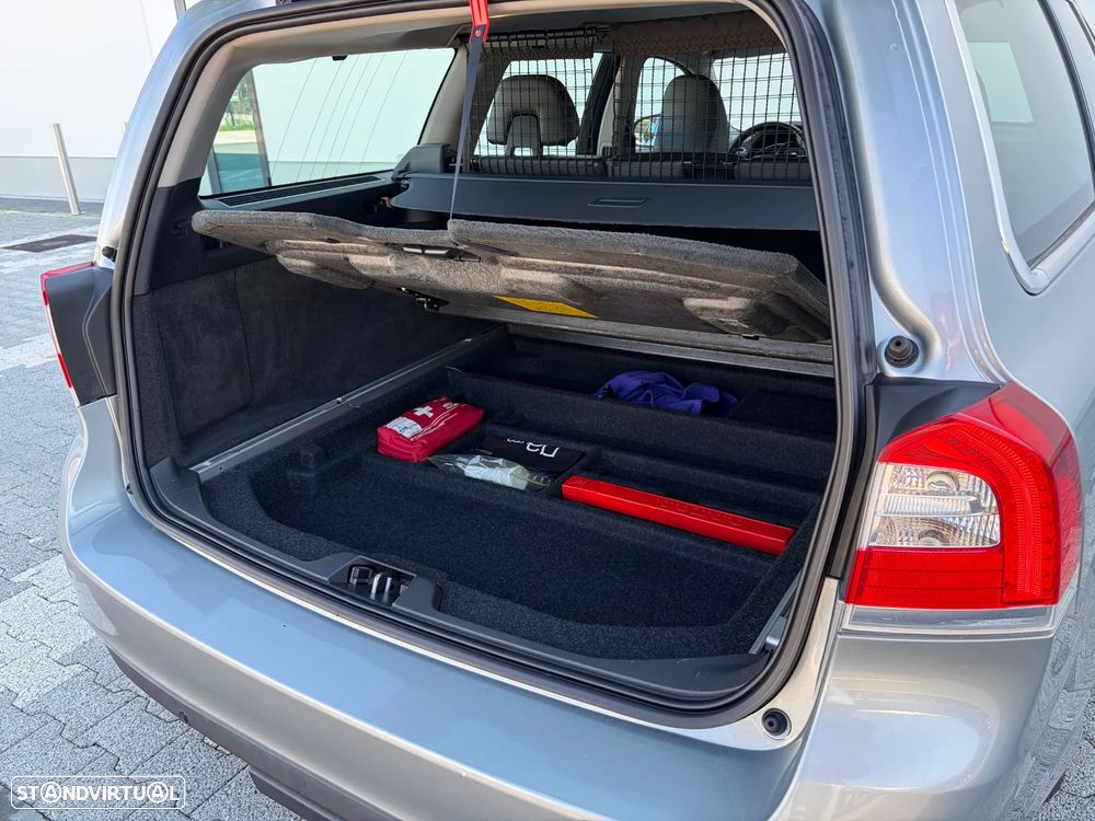 Volvo V70 1.6 D2 Momentum - 31