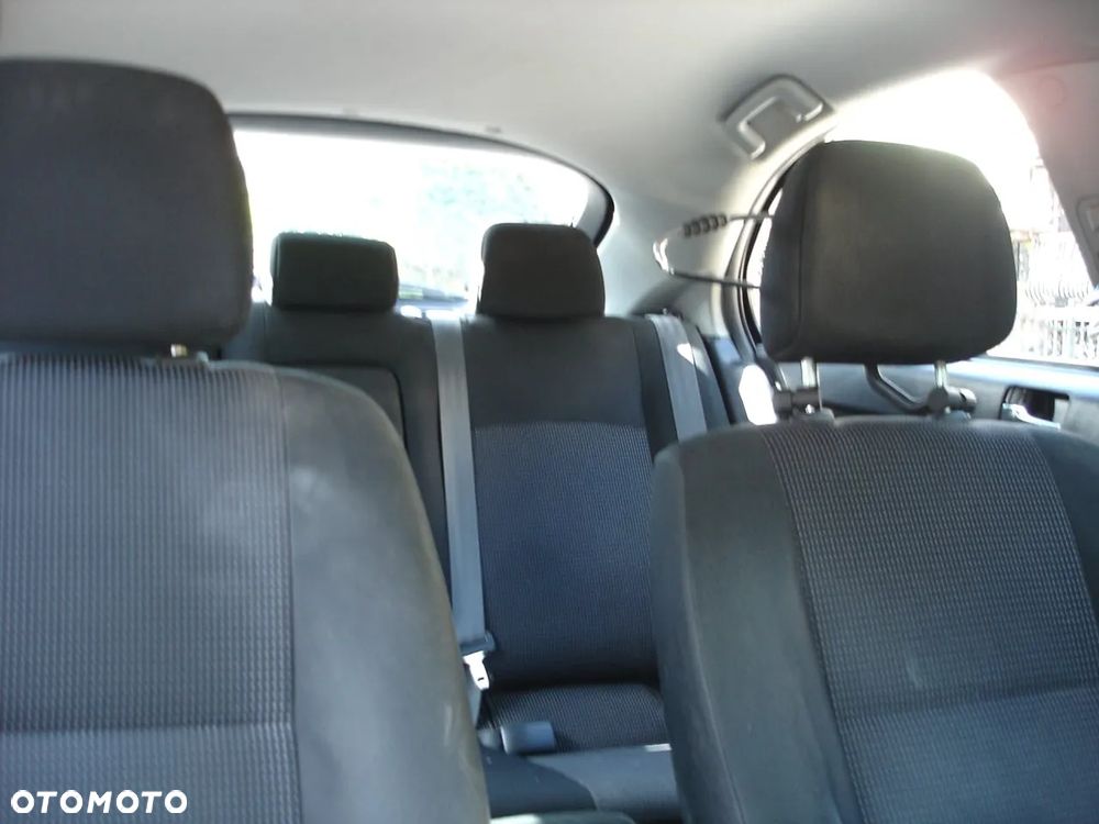 Mitsubishi Lancer 1.6 Invite - 9