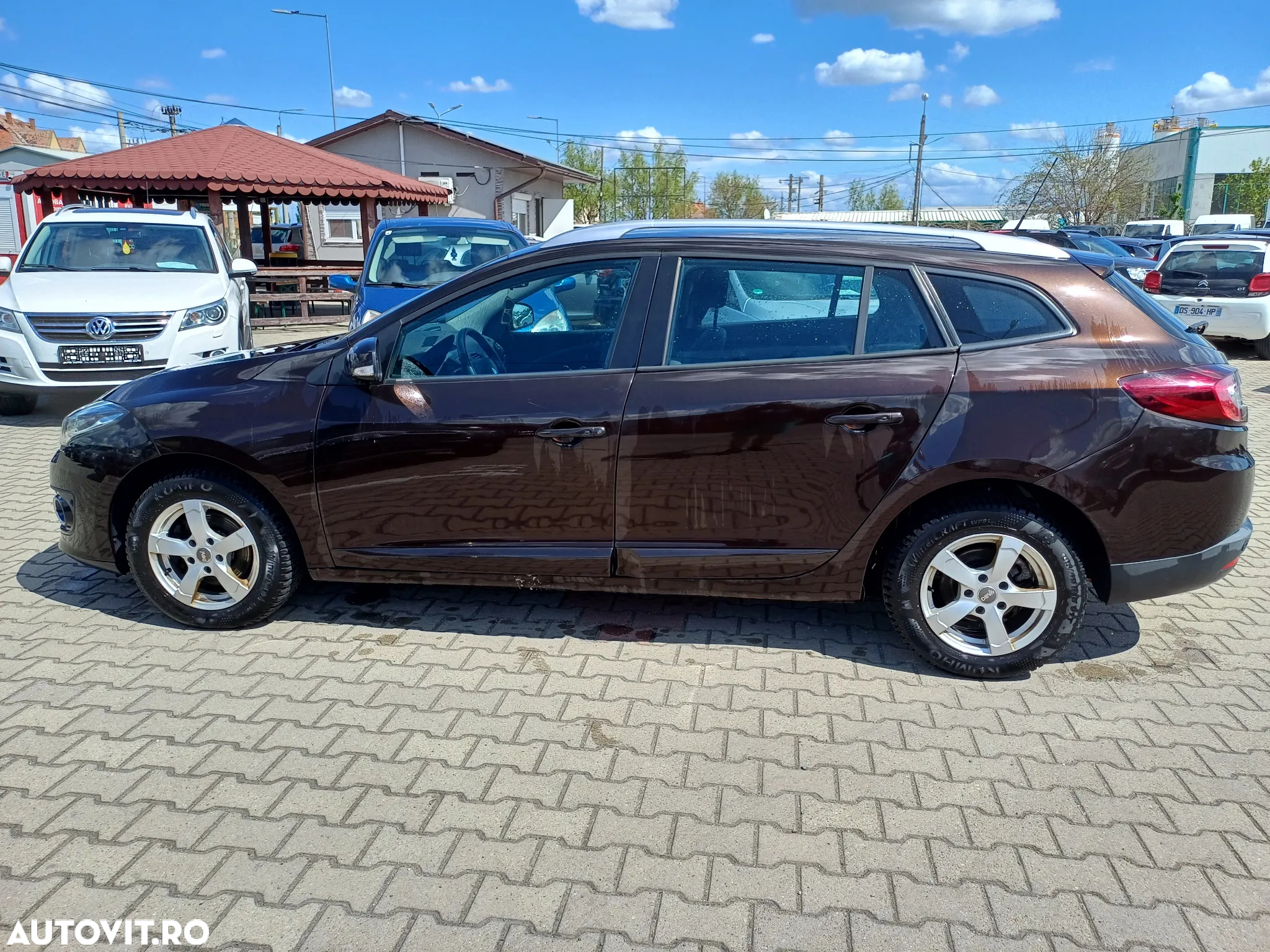 Renault Megane Grandtour ENERGY TCe 130 BOSE EDITION - 4