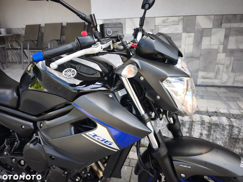 Yamaha XJ - 6