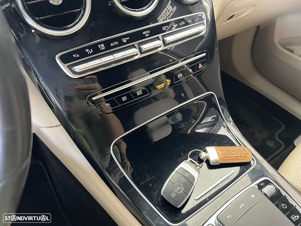 Mercedes-Benz GLC 300 de Coupe 4Matic 9G-TRONIC - 16