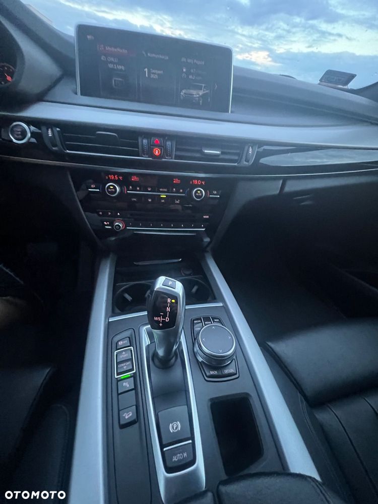 BMW X5 xDrive25d - 10