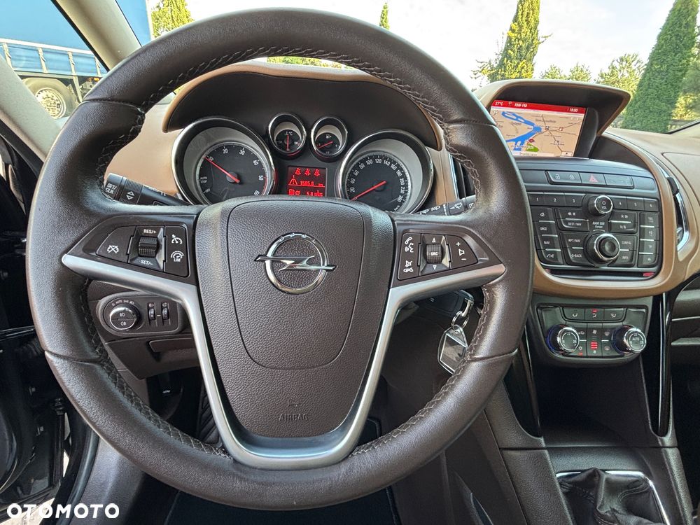Opel Zafira - 28